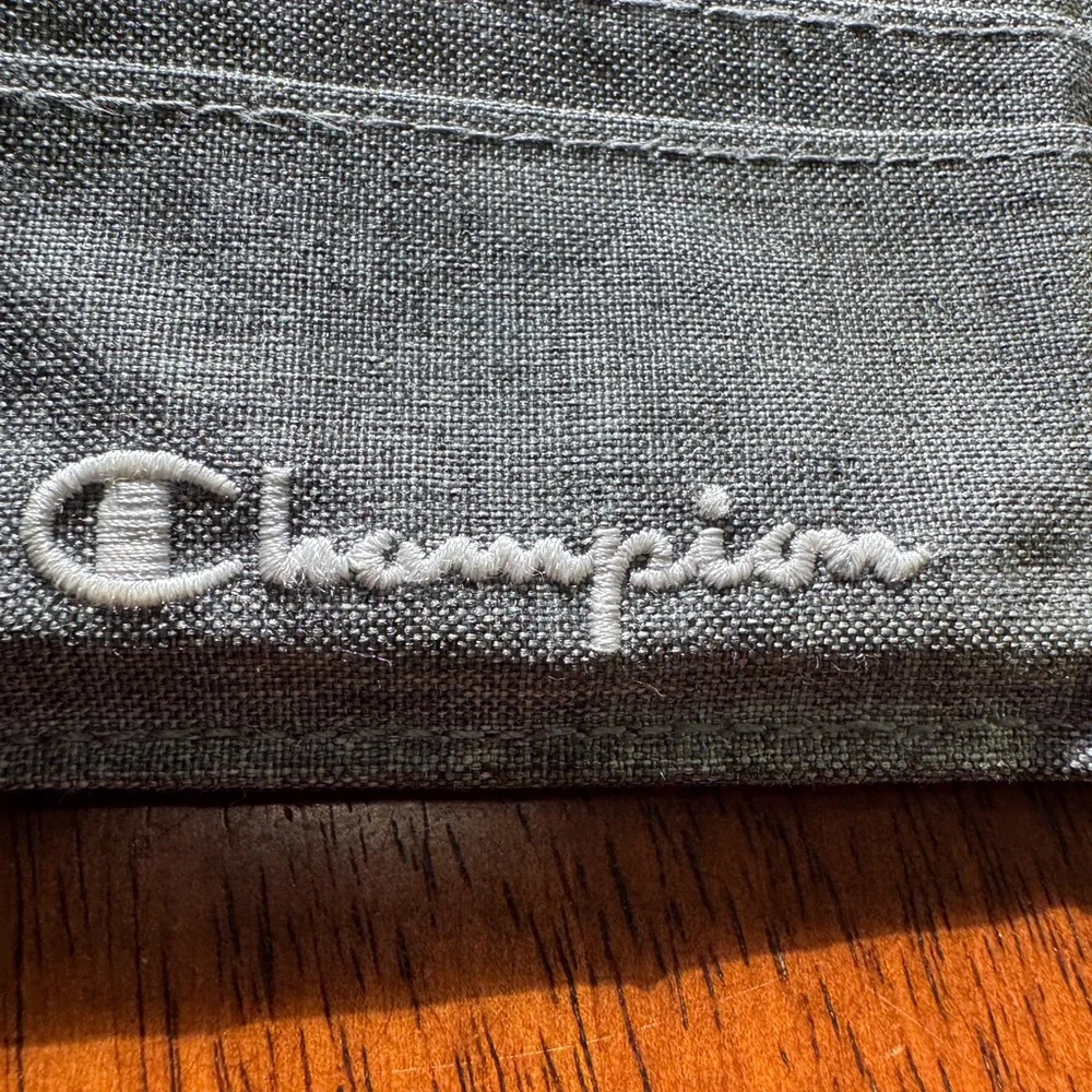 Champion men bifold